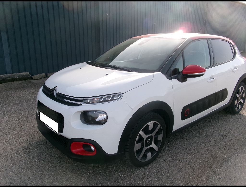 Citroën C3 - III PTECH 110 SHINE EAT6