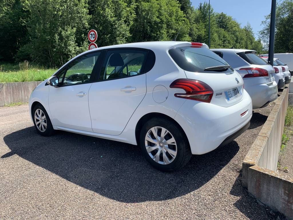 Peugeot 208 - Affaire 1.6 BLUEHDI 100 PREMIUM PACK